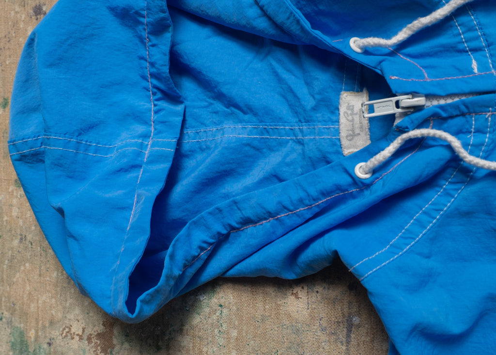 Blue Hoodie Winerbreak w top stitch detail