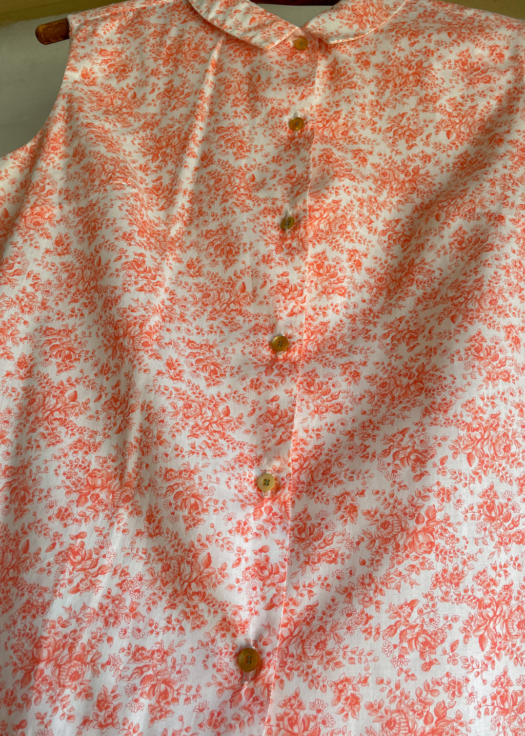 Coral/White Sleeveless Blouse w Green Trim